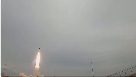 رشقات صاروخية من حزب الله على الاحتلال الإسرائيلي.. وتل أبيب تتوعد