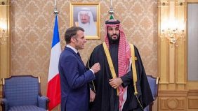 ولي العهد يبحث تطورات الوضع في الشرق الأوسط مع الرئيس الفرنسي