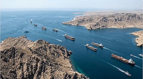 الأمن البحري في مضيق هرمز: هل تقترب المواجهة العسكرية الشاملة؟