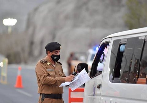 اعتبارا من الغد.. منع دخول المقيمين إلى العاصمة المقدسة دون تصريح