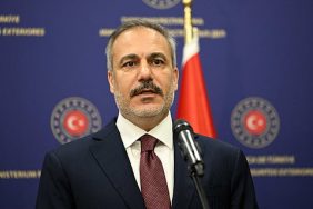 وزير الخارجية التركي: نرفض فرض رسوم عبور في مضيق هرمز