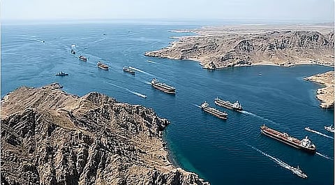 دور التحالفات العسكرية في تأمين الملاحة في مضيق هرمز حالياً