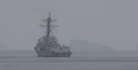 هل تنجح الدبلوماسية تحت ضغط الحصار البحري الأمريكي على إيران؟