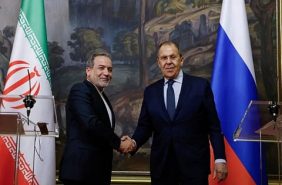 وزير الخارجية الروسي لنظيره الإيراني: من المهم ضمان عدم اندلاع قتال جديد