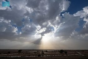 تغطية خاصة: أودية عشيرة تشهد تدفقاً غزيراً للسيول