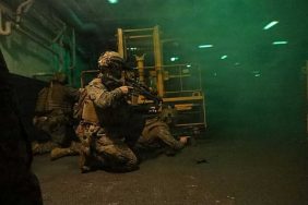 تدريبات المارينز الأمريكية: استنفار عسكري وتكتيكات اعتراض بحري متقدمة