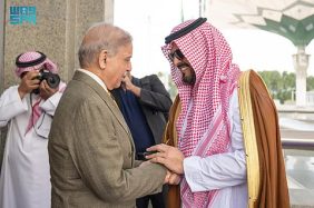 رئيس وزراء باكستان في جدة: لقاءات ثنائية لتعزيز العمل المشترك