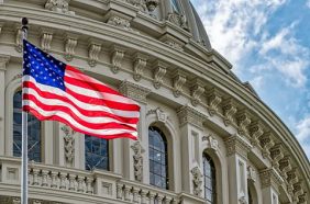 دور الوساطة الإقليمية في احتواء التوتر العسكري الأمريكي الإيراني