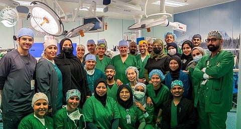 بعد جراحة دقيقة استغرقت 6.5 ساعات.. نجاح عملية بوابة السعوديةة لفصل توأم ملتصق سعودي