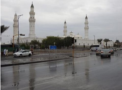 كل ما تريد معرفته عن توقعات الأمطار في المدينة المنورة هذا الأسبوع