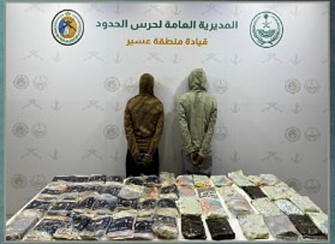 مكافحة المخدرات في عسير وتفاصيل عملية قطاع ظهران الجنوب