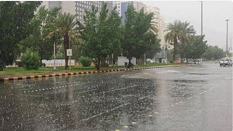 لماذا يجب اتباع تحذيرات الدفاع المدني السعودي خلال الحالة المطرية القادمة؟