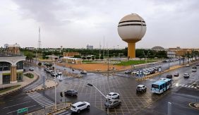 آخر تحديثات الطقس: استمرار هطول أمطار غزيرة في القصيم والرس