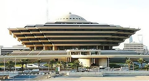 الضرب بيد من حديد.. تنفيذ حكم القتل تعزيراً لقطع دابر المخدرات