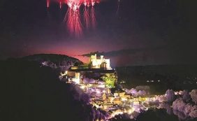 ظاهرة البرق الأحمر العابر: الأشباح الضوئية في غلافنا الجوي