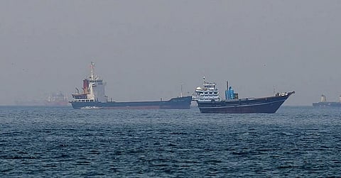 دليل شامل حول حركة الملاحة في مضيق هرمز حالياً