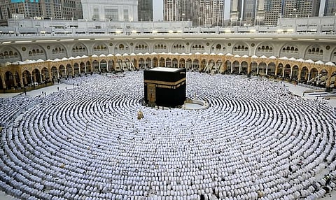 وزارة الحج: حجاج إيران بدأوا التوافد جوًا إلى المملكة