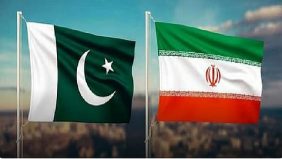 رئيس وزراء باكستان يلتقي وزير الخارجية الإيراني