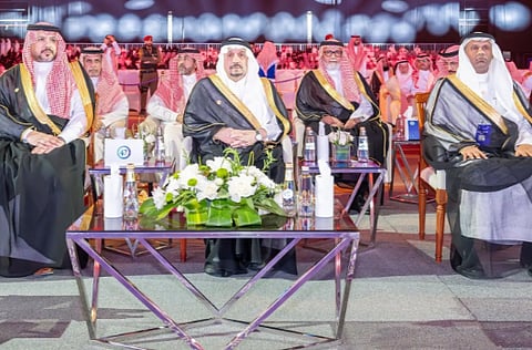 أمير الرياض يرعى حفل تخريج 1800 طالب من الجامعة السعودية الإلكترونية