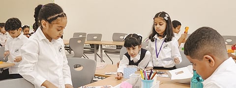 الإمارات: التعليم عن بُعد ابتداءً من يوم الثلاثاء حتى الجمعة