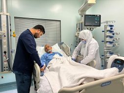 إنقاذ حياة حاج هندي من جلطة بعد توقف مفاجئ بالقلب في مدينة الملك عبدالله الطبية