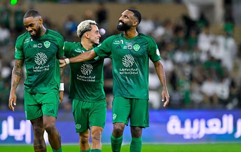 الأهلي يكسب الفتح بثلاثية في دوري المحترفين