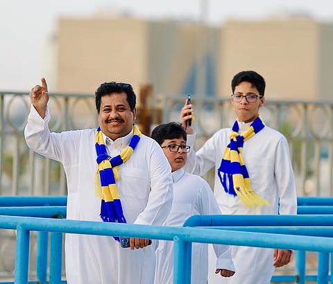 توافد جماهير النصر والهلال على استاد الأول بارك