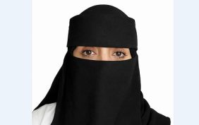 الاخصائية الاجتماعية عزة العتيبي لـ«بوابة السعودية»: التقدير العاطفي داخل الأسرة أساس بناء شخصية الأبناء