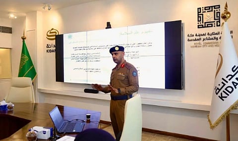 «الدفاع المدني» يقيم محاضرات توعوية عن السلامة الوقائية في المشاعر المقدسة