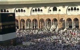 بقلوب مطمئنة وصفحات بيضاء.. ضيوف الرحمن يختتمون مناسك الحج بطواف الوداع