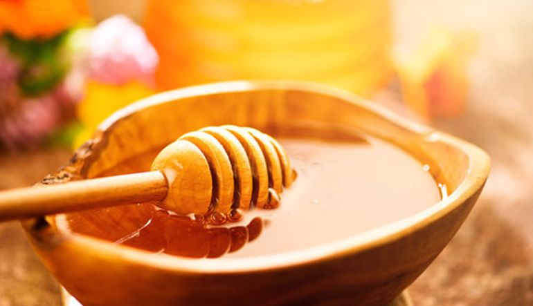 أبيا هوني: دليلك لاختيار أفضل أنواع العسل الطبيعي وفوائده العلاجية