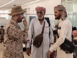 وزارة الدفاع توفر الرعاية الكاملة لضيوفها من القوات المسلحة اليمنية خلال أداء مناسكهم