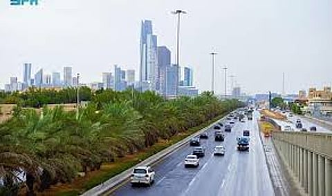 عاجل: حالة الطقس في السعودية اليوم وتحذيرات الطرق السريعة