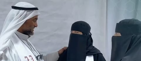 منذ 44 عاماً.. أب يتطوع لخدمة الحجاج وأبناؤه يكملون المسيرة