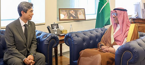 وزير الخارجية يتلقى رسالة خطية من نظيره الكوري بشأن علاقات البلدين الثنائية