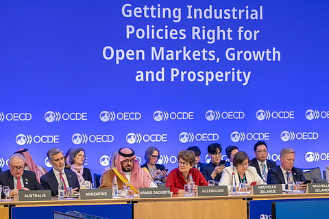 وزير الاقتصاد يشارك في الاجتماع الوزاري لمجلس منظمة التعاون الاقتصادي والتنمية