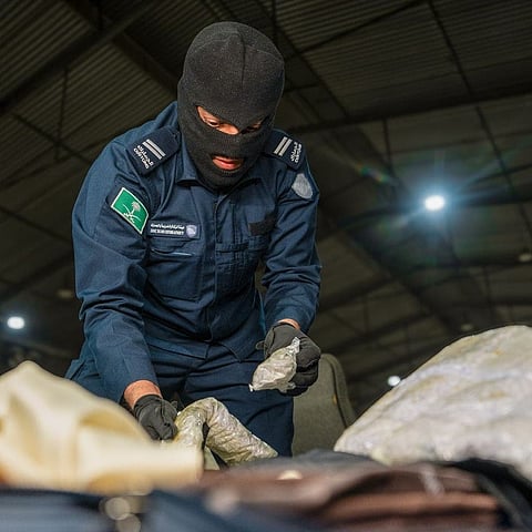 دليل شامل حول جهود مكافحة التهريب في السعودية