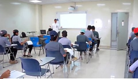 تحديات الأتمتة ودور التدريب التقني والمهني في السعودية