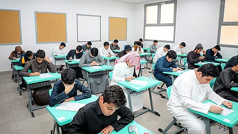 استراتيجيات المتابعة الأسرية للطلاب لتحسين نواتج التعلم