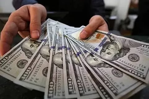 ارتفاع الدولار بعد تثبيت مجلس الاحتياطي الاتحادي الفائدة
