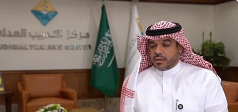 استكشف مبادرات مركز التدريب العدلي للارتقاء بالعمل العدلي