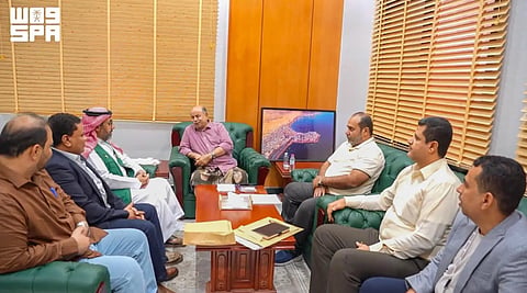 محافظ حضرموت يشيد بالمشاريع الإنسانية السعودية في اليمن