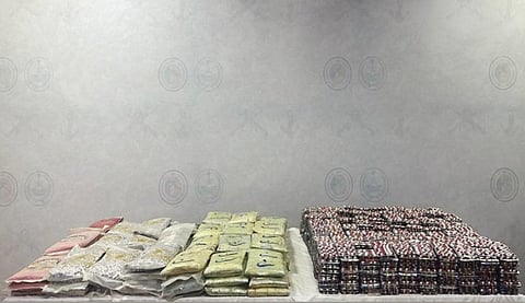 حرس الحدود بجازان يحبط تهريب 150,300 قرص خاضع لتنظيم التداول الطبي و85 كيلوجرام حشيش مخدر