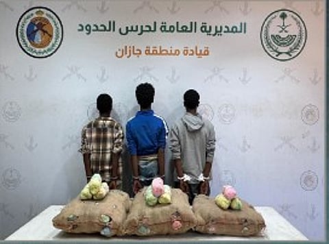 ضربة استباقية تنهي محاولة تهريب القات بجازان بقطاع الدائر