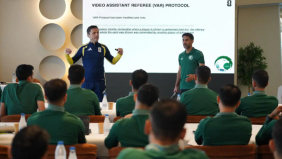 حكام دوري روشن: اختبارات لياقة ومحاكاة ذهنية في إسبانيا