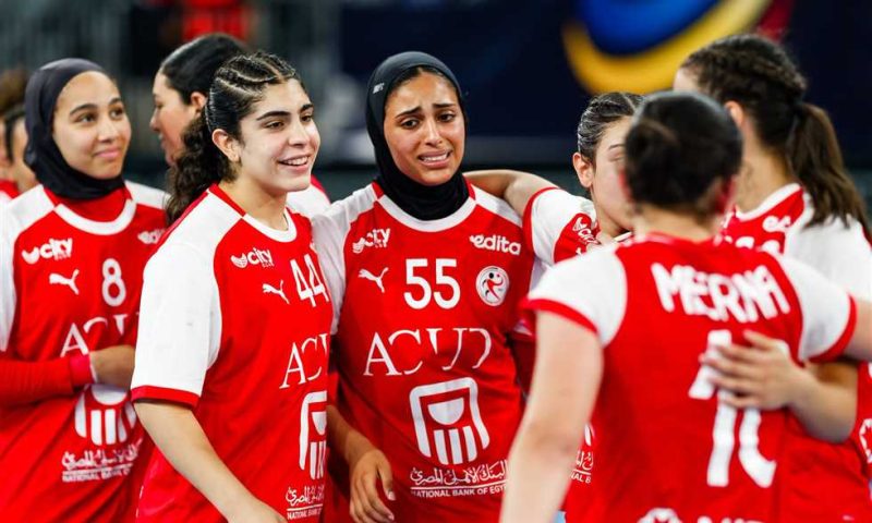 منتخب مصر للناشئات لكرة اليد يكسر الاحتكار الأوروبي في اليد