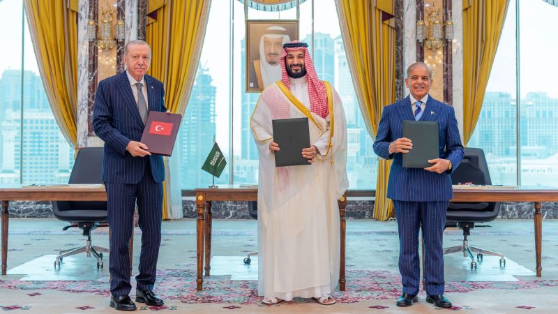 كل ما تريد معرفته عن بنود اتفاقية مكة للدفاع المشترك