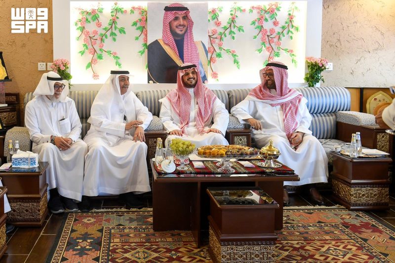 تجربة قطف الورد الطائفي: عبق التراث في قلب مزارع الطائف