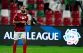 نجم النواخذة ضد مدرسة الوسطى في قمة دوري روشن السعودي
