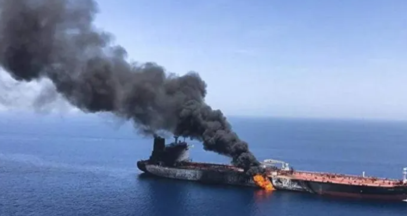 أبعاد استهداف سفينة في مضيق هرمز في ظل التوتر الحالي